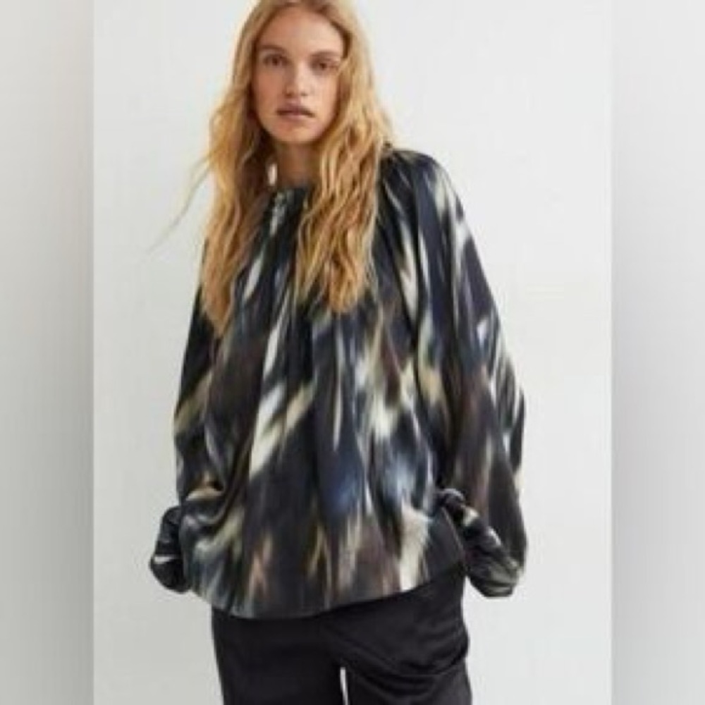 H&M Abstract Watercolor Tie-Neck Blouse | Black Neutral Print